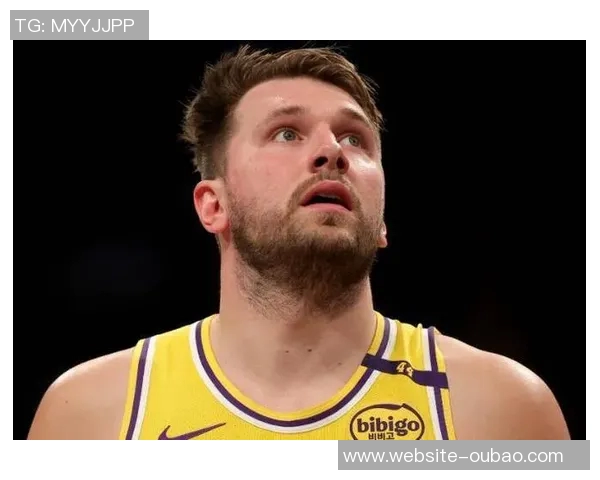 出里夫斯交易传闻引发热议霍华德推荐字母哥东契奇詹姆斯组合 出里夫斯交易传闻引发热议霍华德推荐字母哥东契奇詹姆斯组合