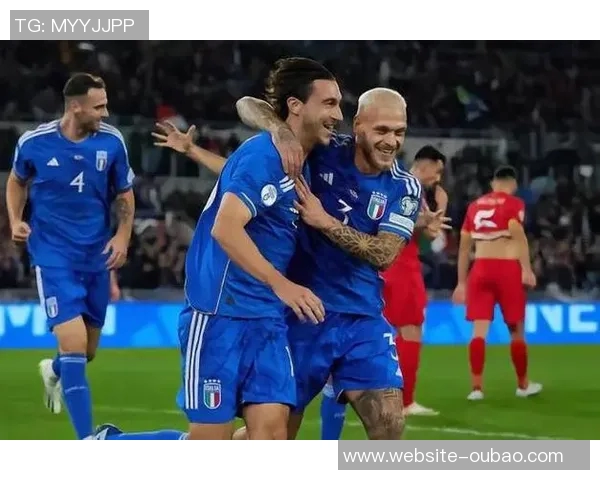 德弗里欲离开国米多队争抢国米计划与巴斯托尼续约加强阵容